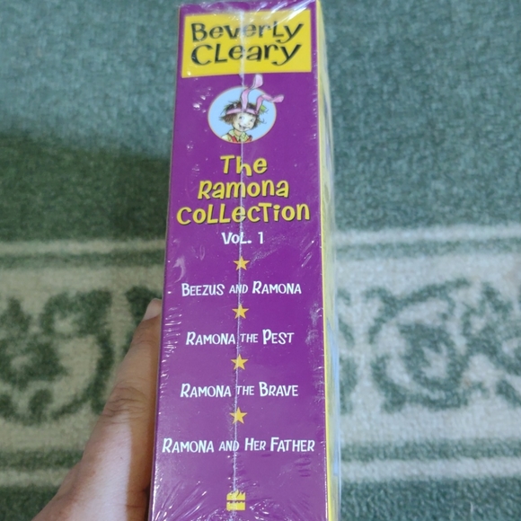 Book - Picture 2 of 4